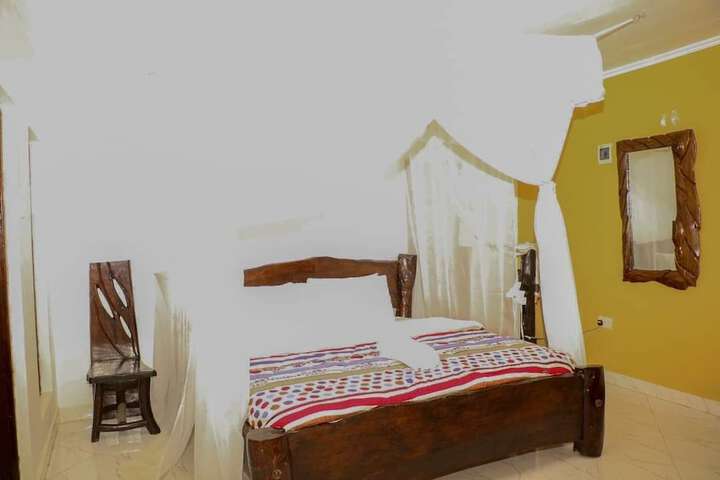 Room 9 of 53