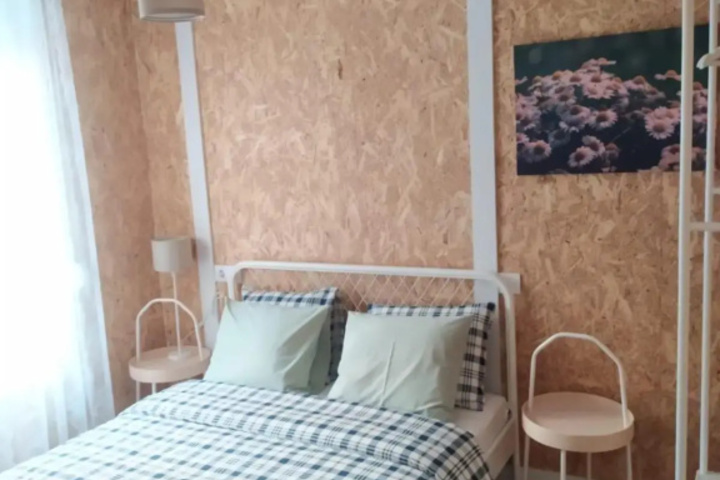 Room 5 of 10