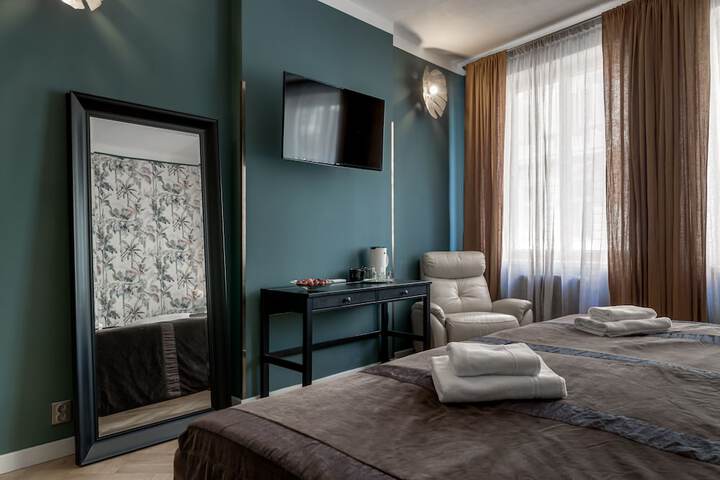 Room 3 of 24