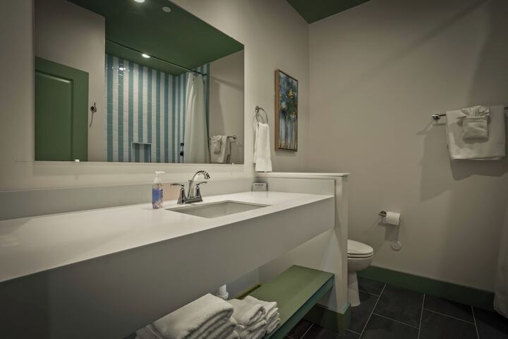 Room 41 of 111