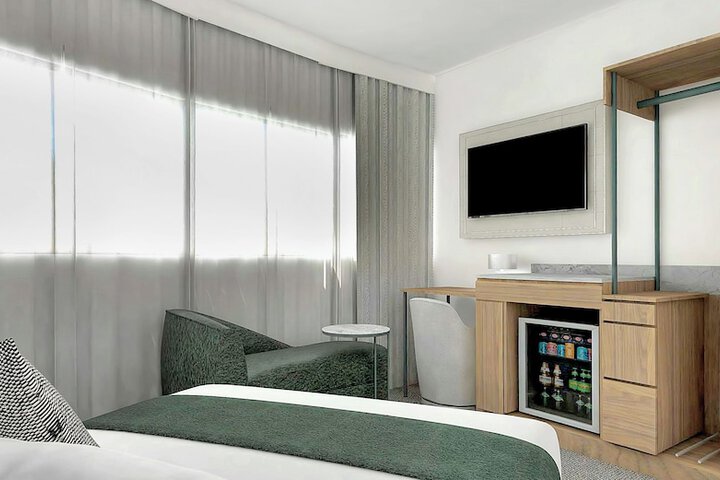 Room 5 of 13