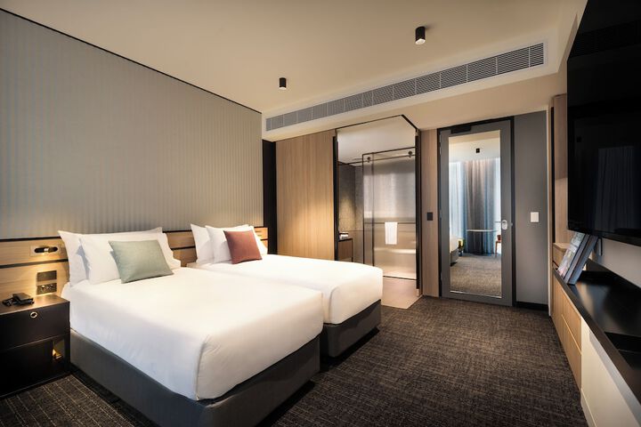 Room 19 of 130
