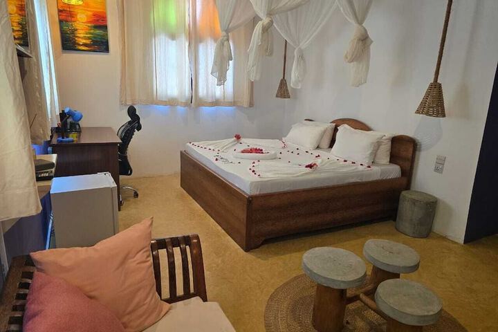 Room 38 of 80