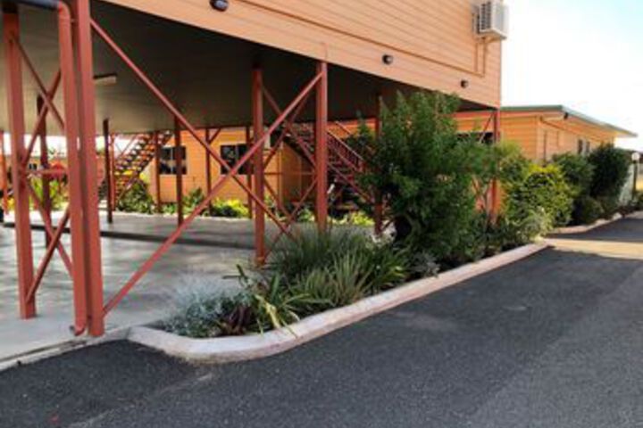Property Grounds 19 of 28