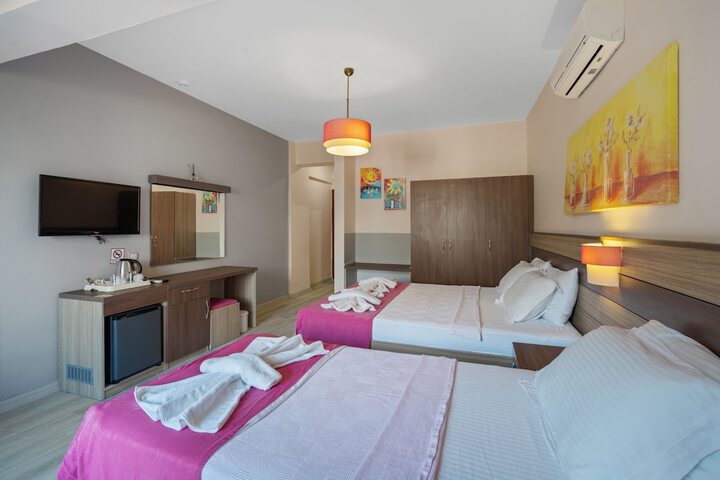 Room 34 of 84