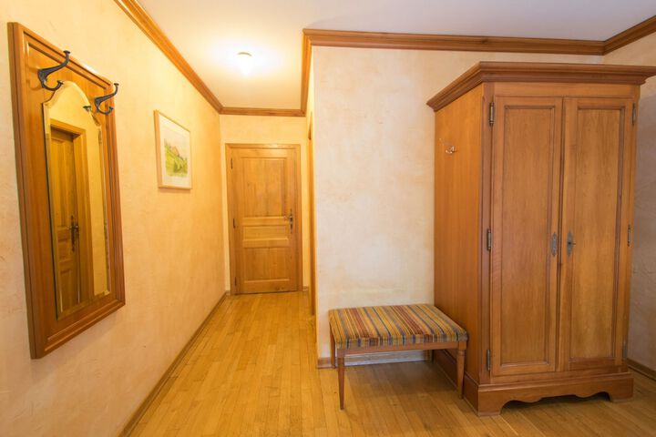 Room 36 of 82