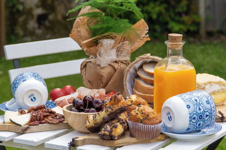 Breakfast/Coffee Service 117 of 145