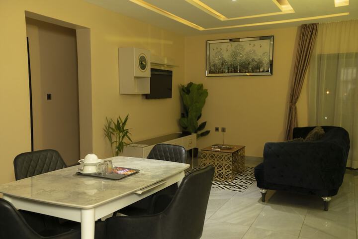 Room 18 of 109