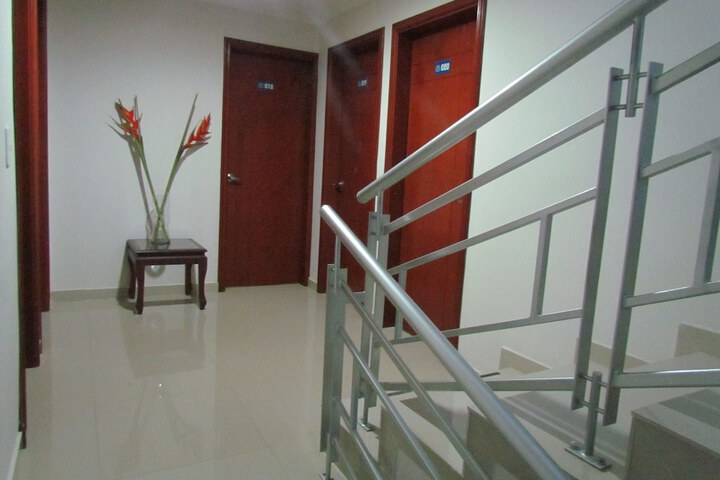 Ballroom/Hall 39 of 44