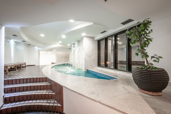 Pool 49 of 83
