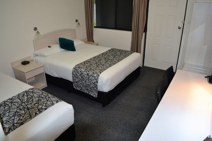 Room 6 of 43