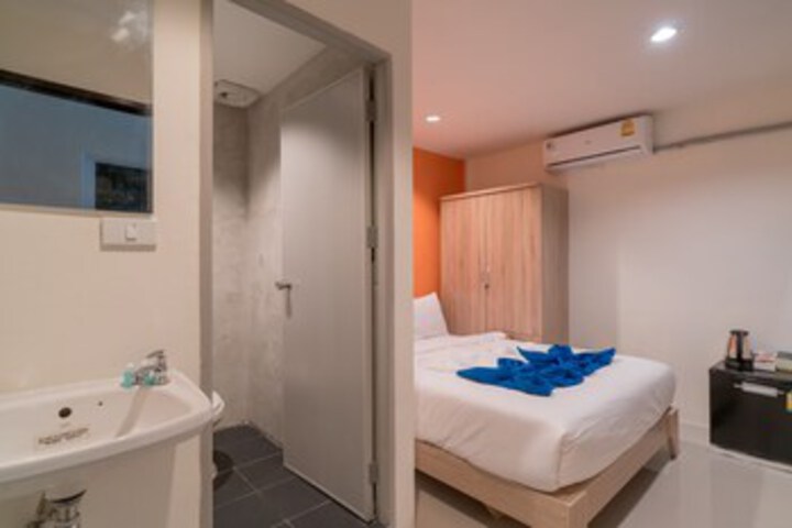 Room 40 of 45