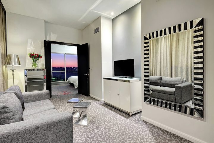 Room 26 of 120