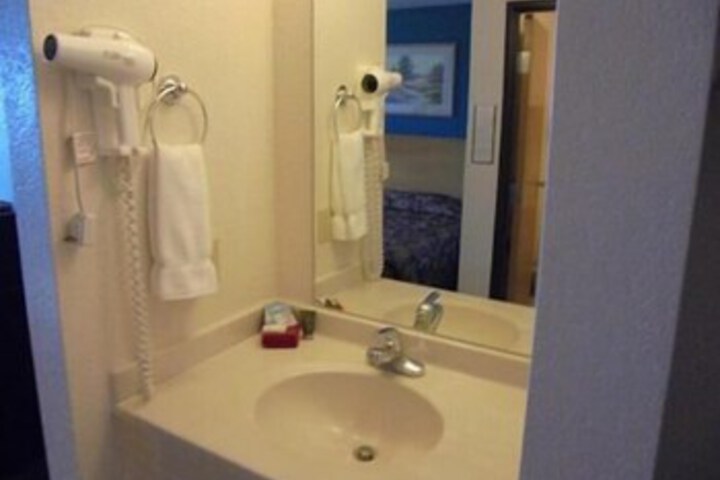 Room 58 of 93