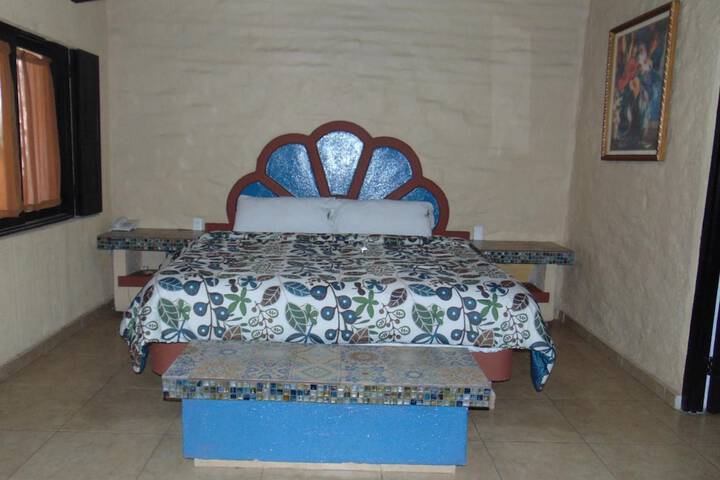 Room 8 of 29