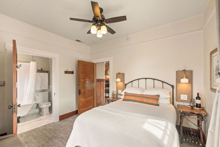 Room 18 of 113