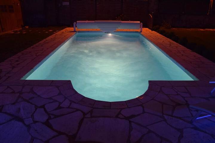 Pool Hotel