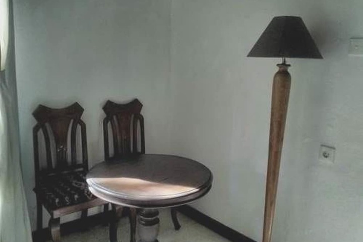 Room 26 of 122