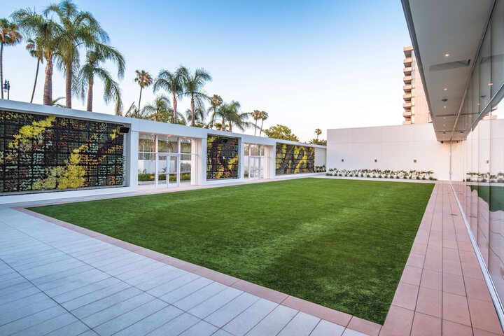Meeting facility