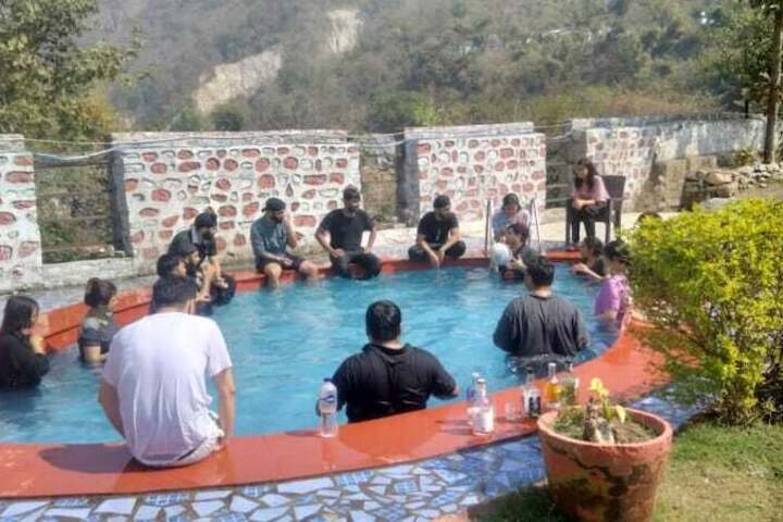Pool 11 of 29