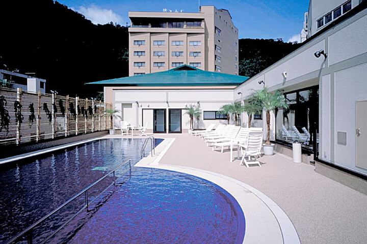 Pool Hotel
