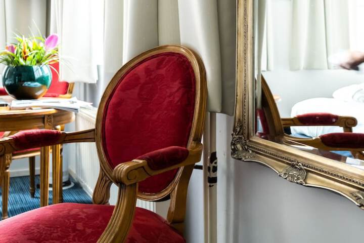 Room 14 of 45