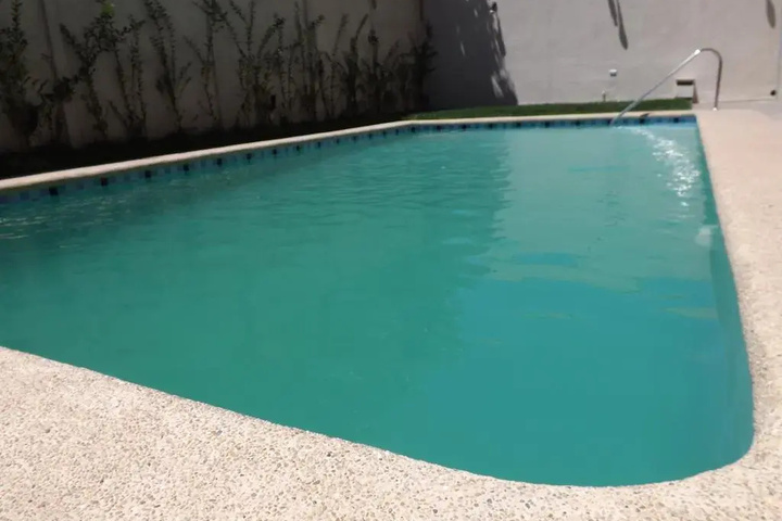Pool 14 of 20