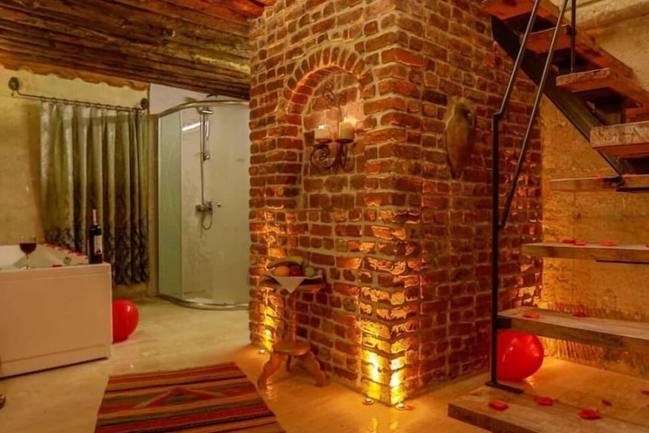 Room 45 of 75