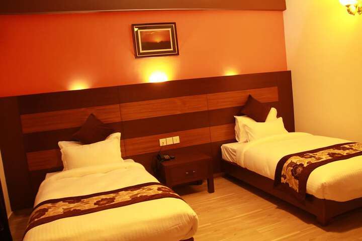 Room 9 of 45