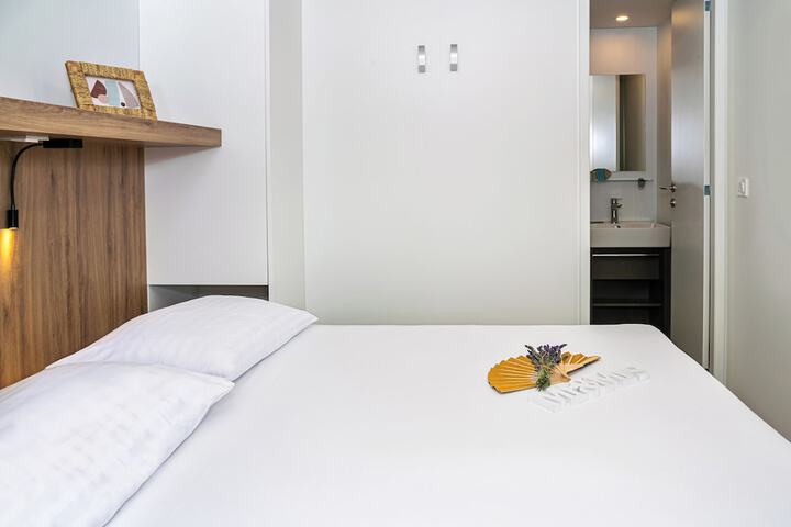 Room 5 of 71
