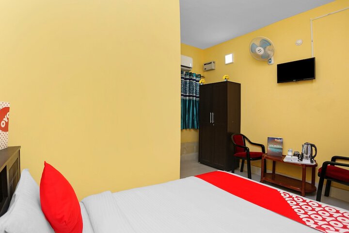 Room 4 of 20