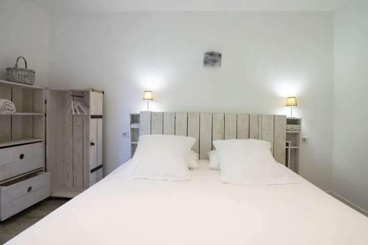 Room 25 of 89