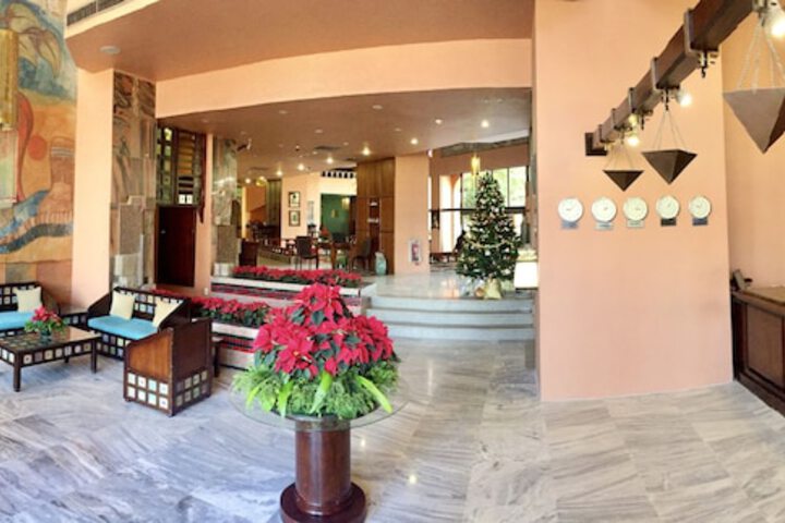 Hotel Interior 8 of 147