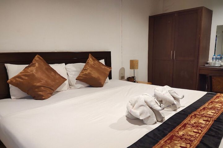 Room 26 of 95
