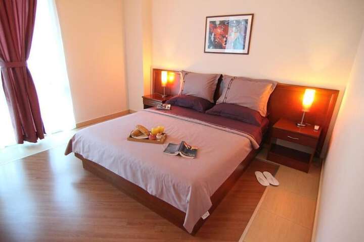 Room 8 of 27