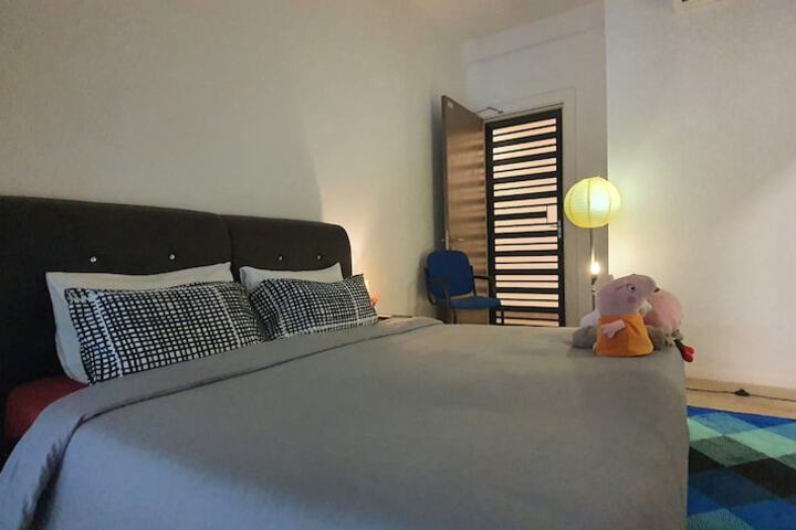 Room 52 of 226
