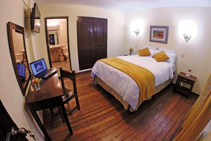 Room 3 of 35