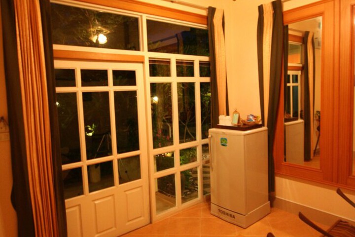 Room 6 of 53