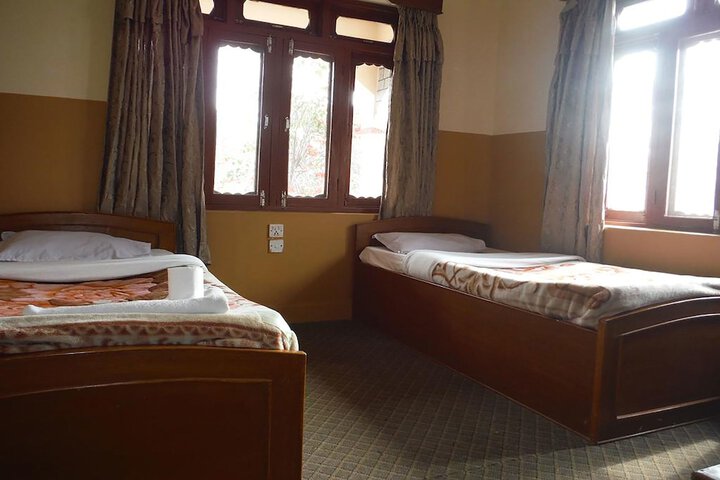 Room 2 of 8