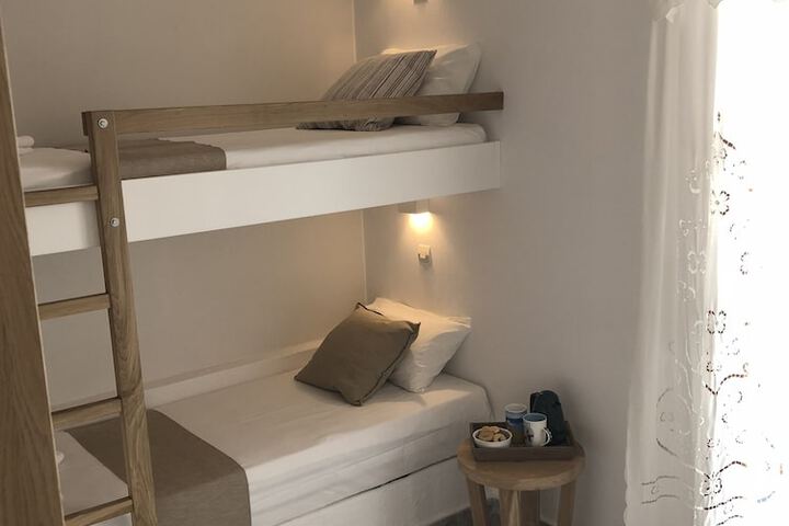 Room 16 of 125