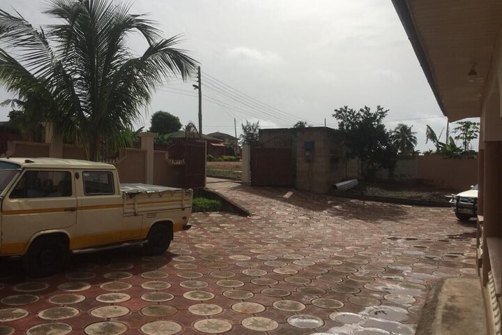 Property Grounds 13 of 14