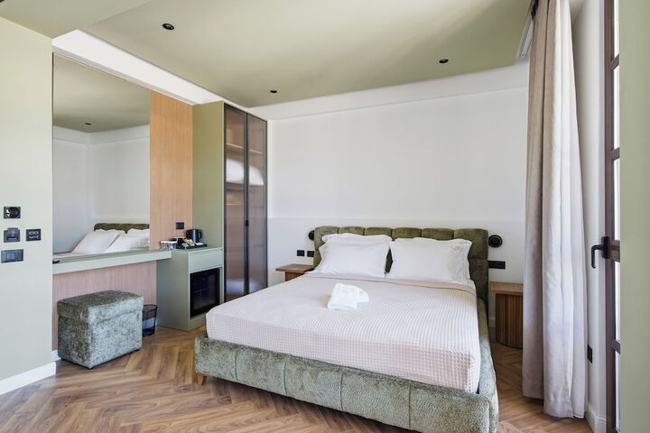 Room 35 of 109