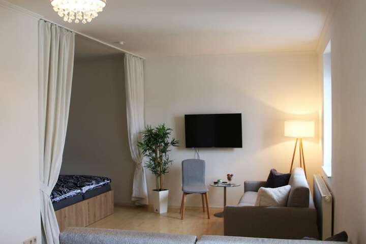 Room 4 of 30