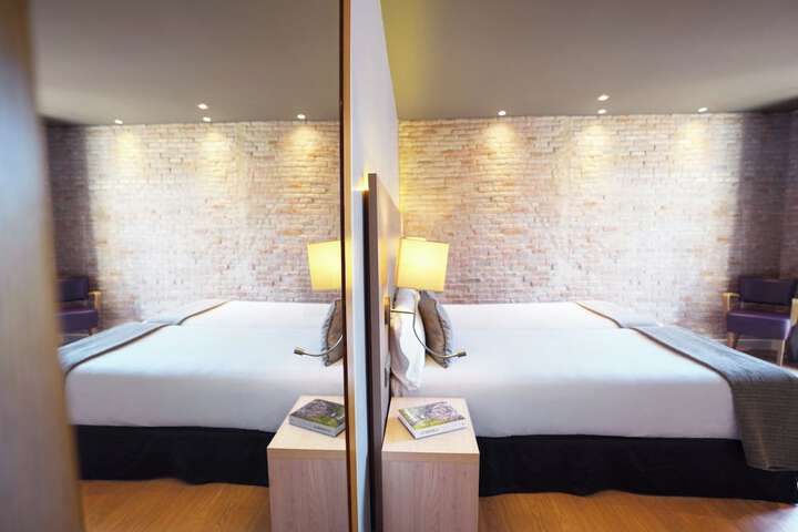 Room 20 of 59