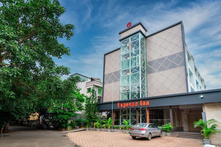 Exterior of Freesia by Express Inn