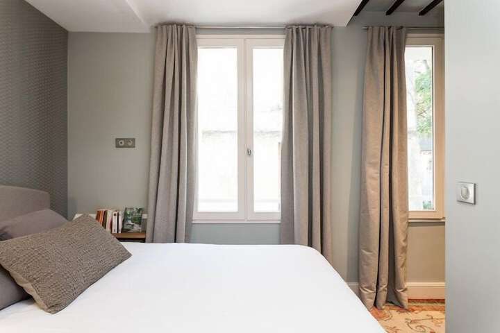 Room 8 of 31