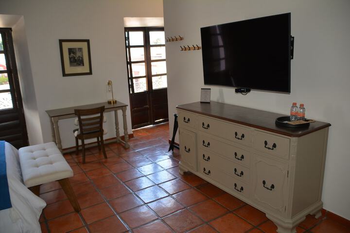 Room 28 of 64