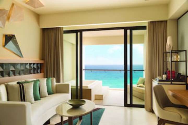 Room 43 of 342