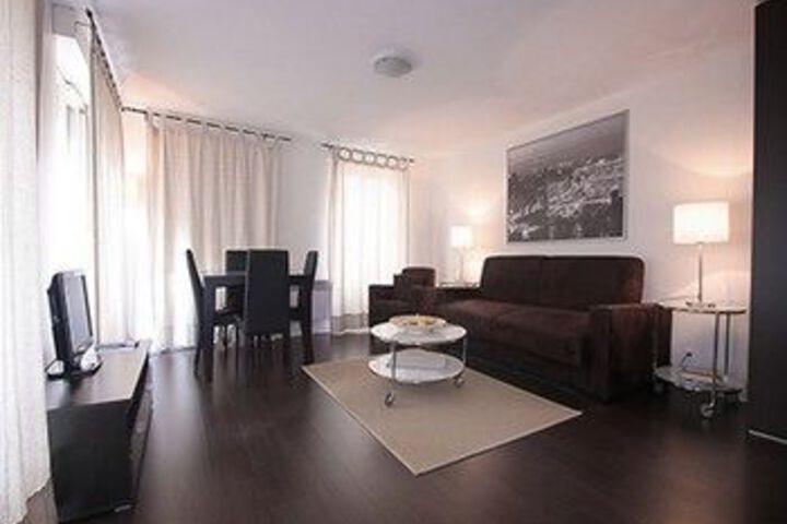 Room 53 of 71