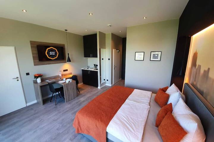 Room 6 of 58